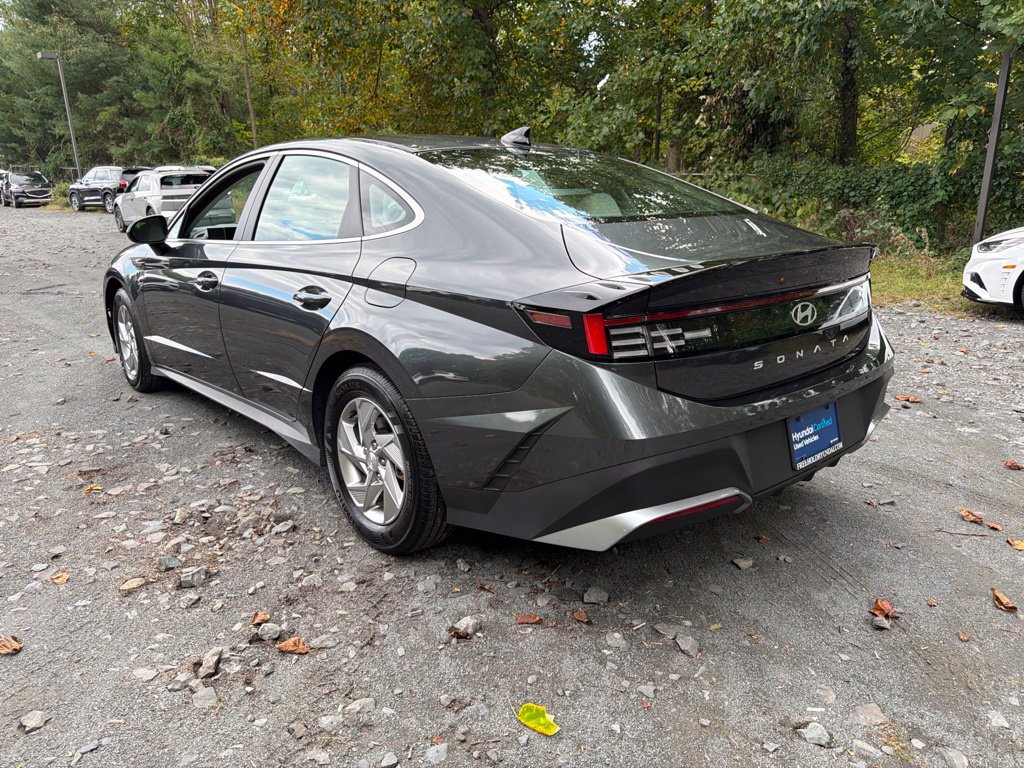 Certified 2026 Hyundai Sonata SE FWD image 4