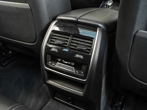 Used 2022 BMW X5 xDrive40i w/ M Sport Package AWD/4WD image 49