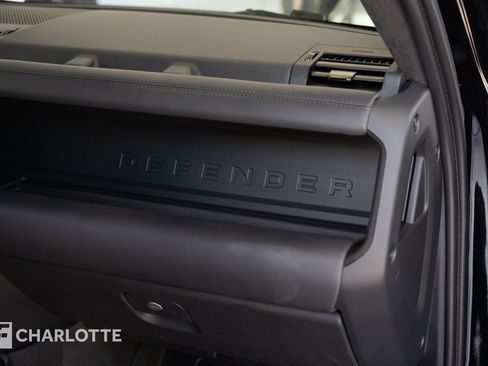 Used 2026 Land Rover Defender 110 OCTA AWD/4WD image 27
