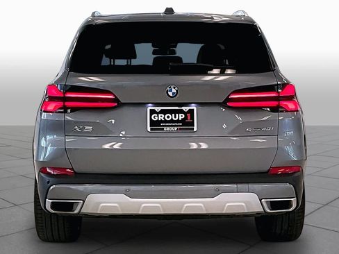 Used 2024 BMW X5 sDrive40i w/ Premium Package RWD image 4