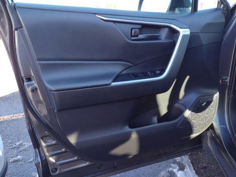 Used 2024 Toyota RAV4 LE image 10