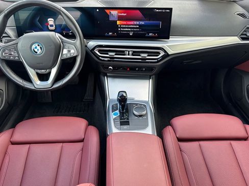 Used 2023 BMW i4 eDrive35 image 16