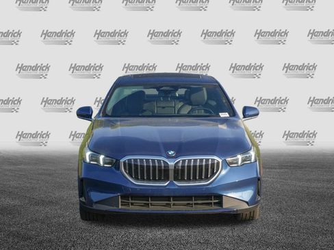 Used 2025 BMW 530i image 3