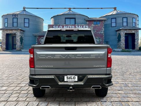 Used 2019 Chevrolet Silverado 1500 Custom Trail Boss AWD/4WD image 8