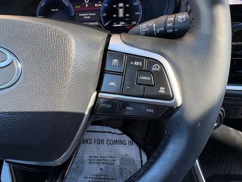 Used 2025 Toyota Grand Highlander AWD Hybrid image 30