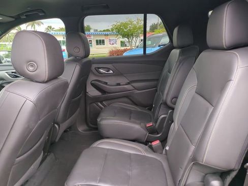 Certified 2023 Chevrolet Traverse LT FWD image 17