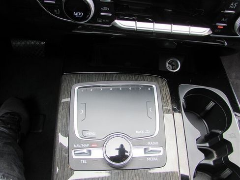 Used 2018 Audi Q7 3.0T Premium Plus w/ Premium Plus Package image 19