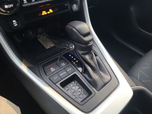 Used 2023 Toyota RAV4 XLE image 26