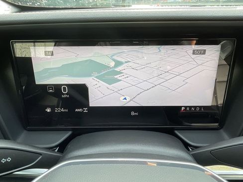 New 2026 GMC Terrain Elevation w/ Elevation Premium Package AWD/4WD image 11