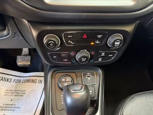 Used 2021 Jeep Compass Trailhawk w/ Sun and Sound Group AWD/4WD image 34