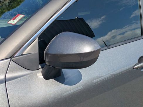 Used 2023 Nissan Rogue SV FWD image 11