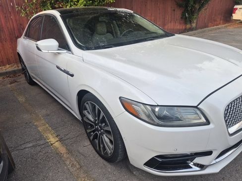 Used 2018 Lincoln Continental Reserve AWD/4WD image 19