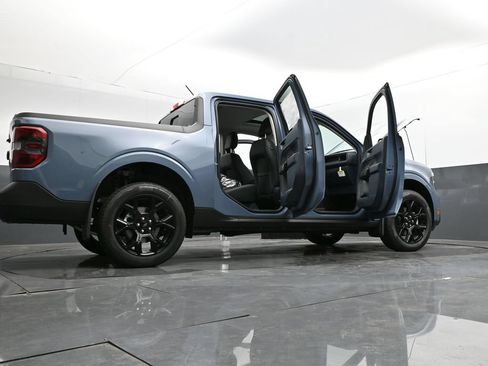 New 2025 Ford Maverick Lariat w/ Black Appearance Package AWD/4WD image 38
