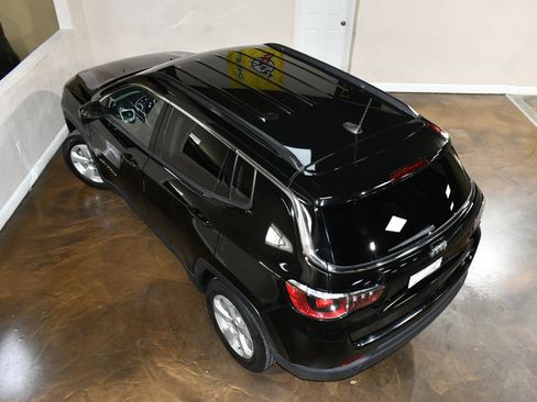 Used 2019 Jeep Compass Latitude w/ Popular Equipment Group image 76