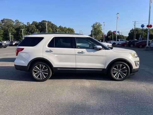 Used 2016 Ford Explorer Platinum AWD/4WD image 8