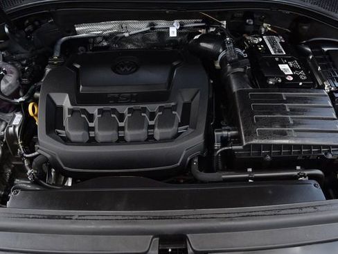 Certified 2023 Volkswagen Tiguan SE R-Line FWD image 26