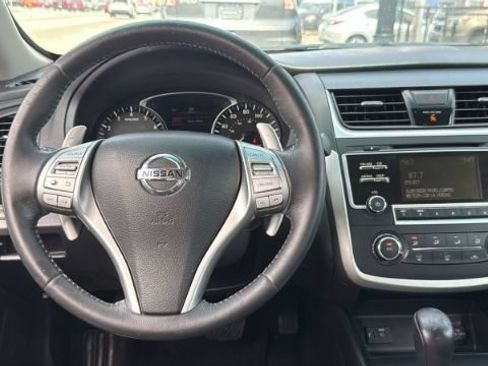 Used 2017 Nissan Altima 3.5 SR FWD image 28