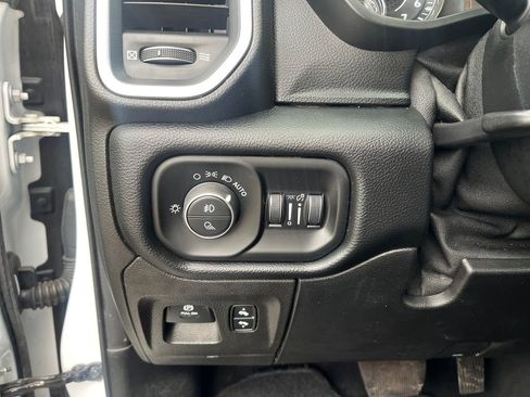 Used 2019 RAM 1500 Big Horn AWD/4WD image 19