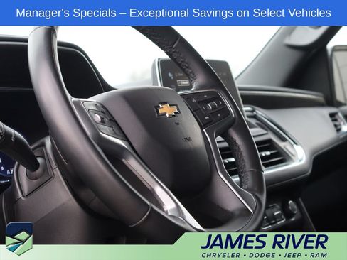 Used 2024 Chevrolet Suburban LT AWD/4WD image 26