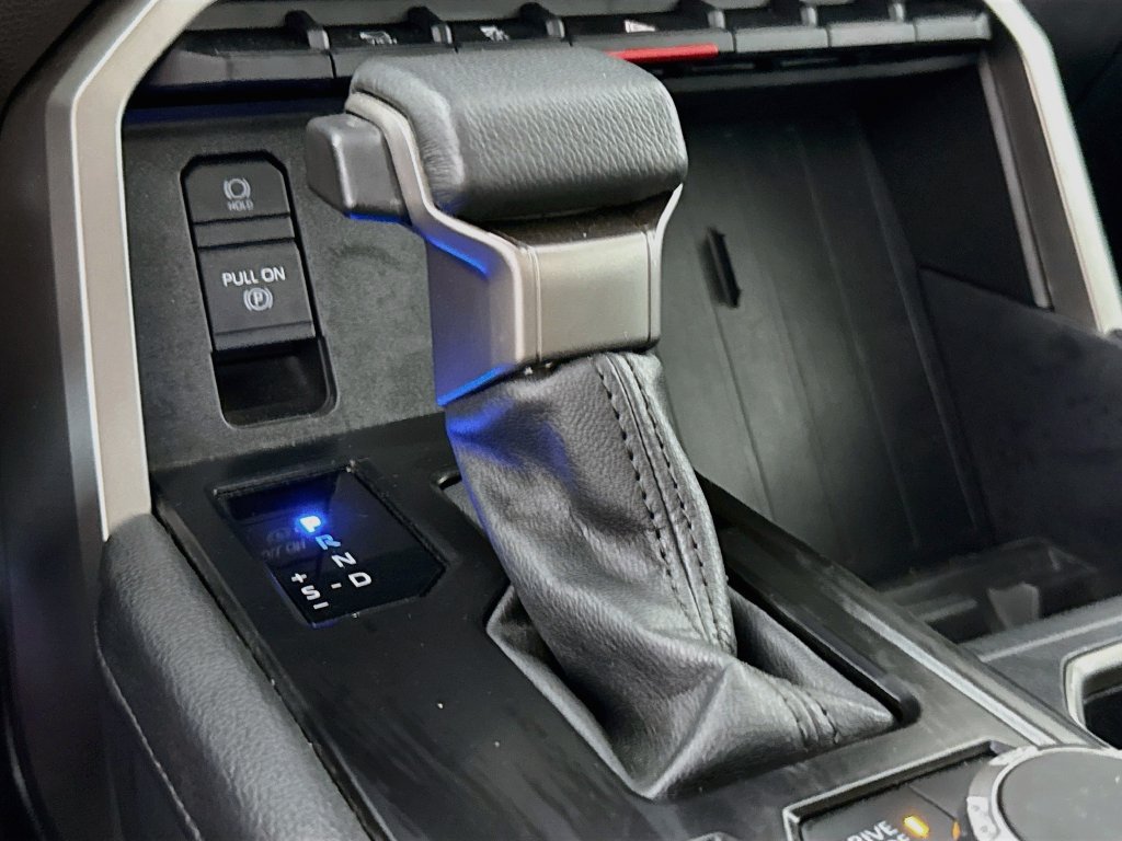 Used 2024 Toyota Tundra Limited AWD/4WD image 8