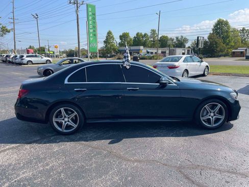 Used 2017 Mercedes-Benz E 300 image 9