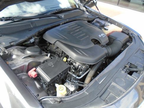 Used 2014 Chrysler 300 C w/ Beats Audio Group image 18