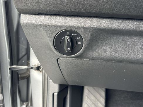 Used 2020 Volkswagen Jetta R-Line image 15