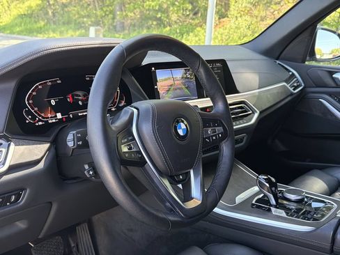 Used 2022 BMW X5 xDrive40i w/ Premium Package AWD/4WD image 23