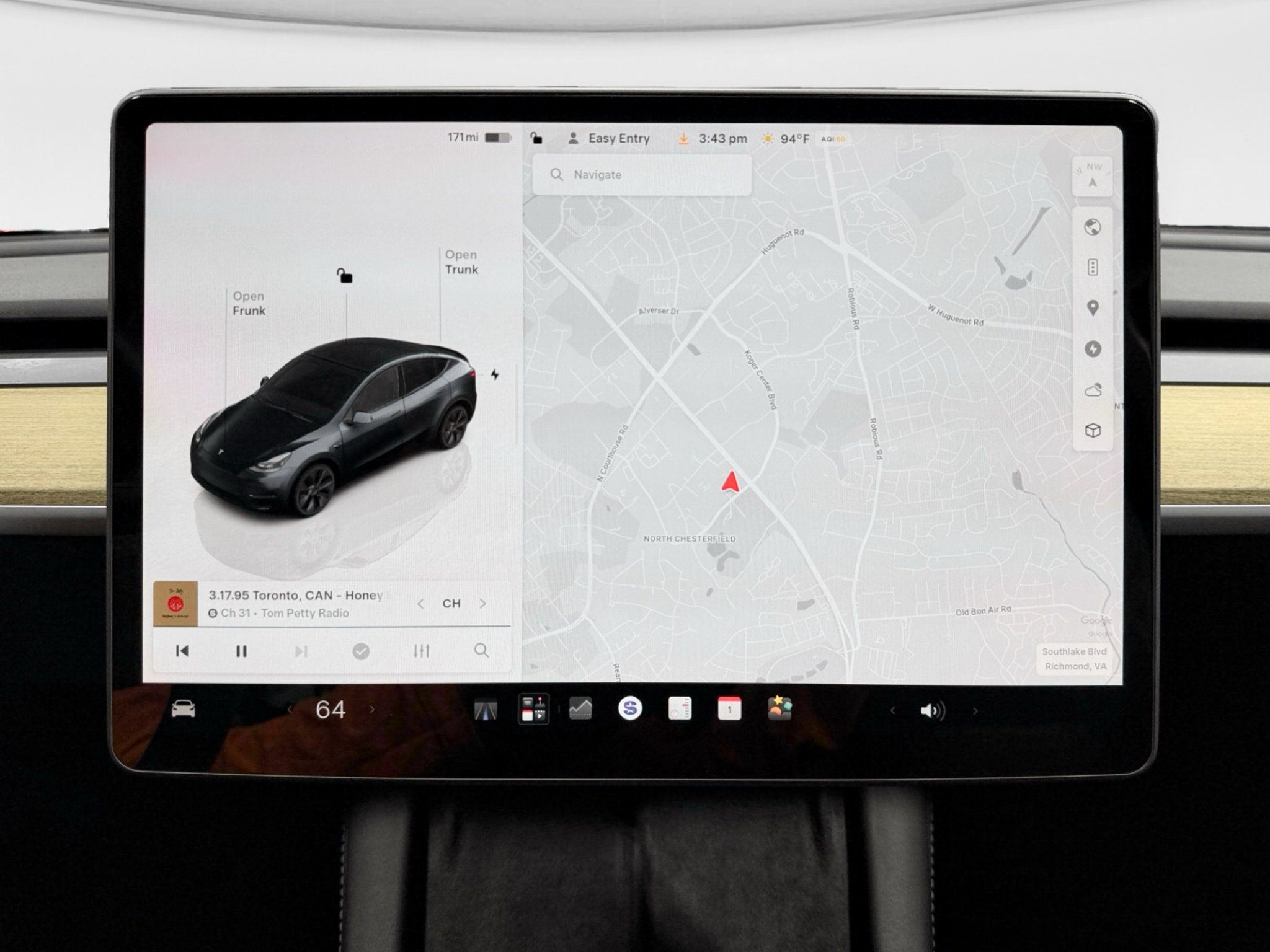 Used 2024 Tesla Model Y Long Range AWD/4WD image 9