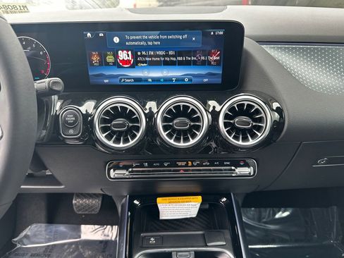 New 2026 Mercedes-Benz GLA 250 image 28