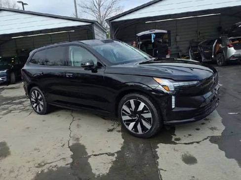 New 2025 Volvo EX90 Ultra w/ Protection Package Premier image 2