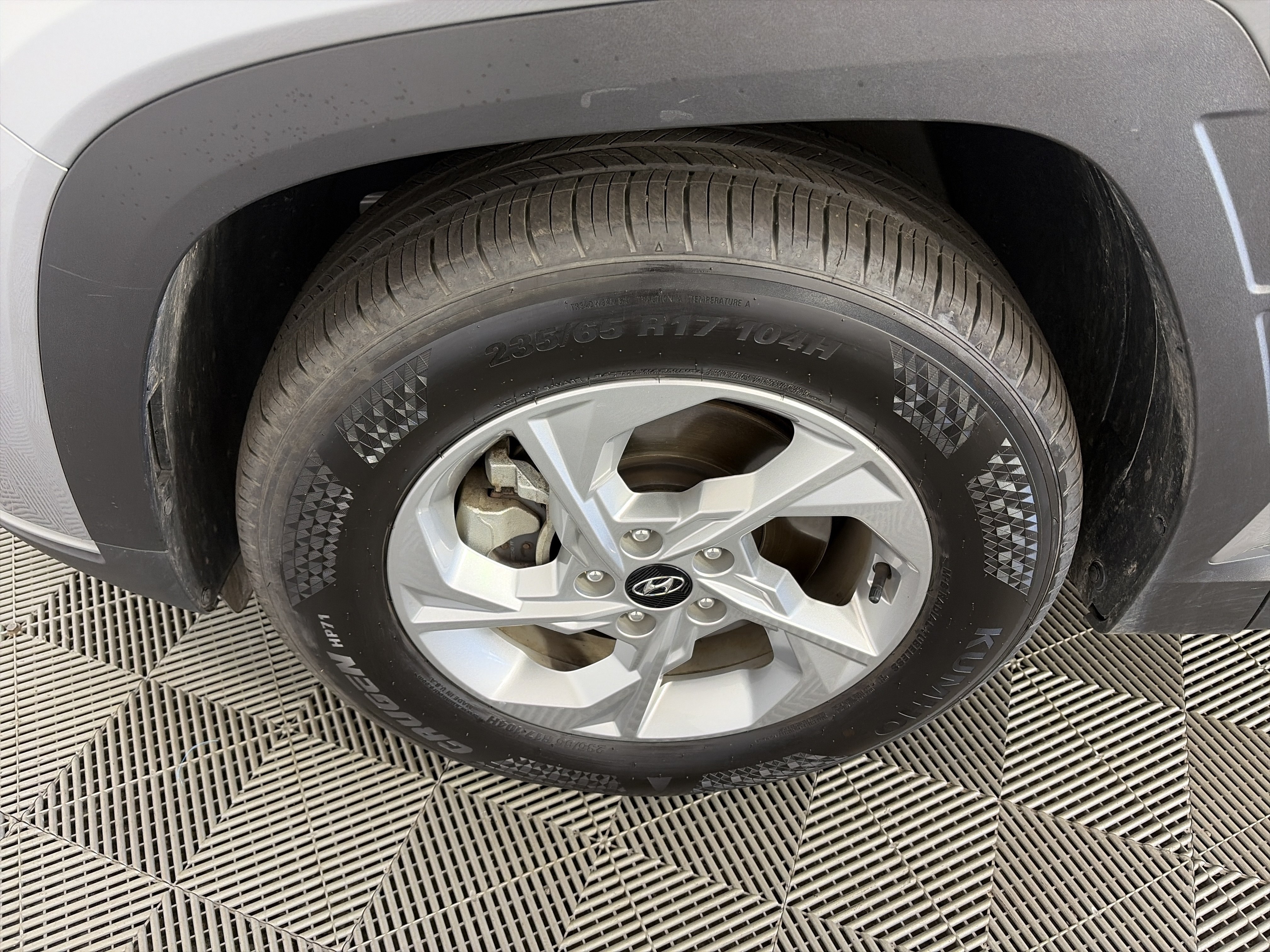 Certified 2024 Hyundai Tucson SE FWD image 13