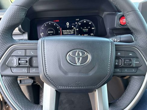 New 2026 Toyota Tacoma TRD Off-Road AWD/4WD image 19