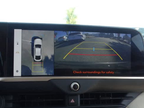 Certified 2024 Toyota Crown Limited w/ Advanced Technology Package image 29