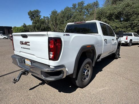 Used 2023 GMC Sierra 2500 Pro w/ X31 Off-Road Package AWD/4WD image 5