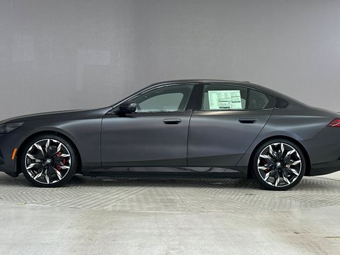 New 2027 BMW i5 eDrive40 w/ M Sport Package RWD image 2