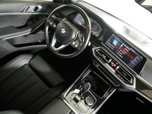 Used 2020 BMW X5 xDrive40i w/ Parking Assistance Package AWD/4WD image 9