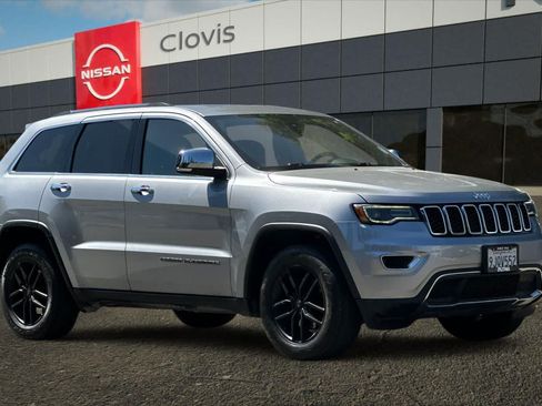 Used 2017 Jeep Grand Cherokee Limited w/ Luxury Group II RWD image 10