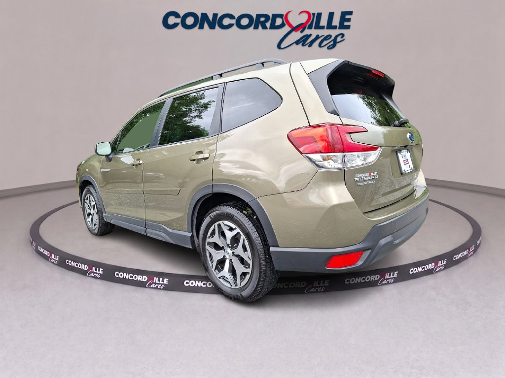 Certified 2023 Subaru Forester Premium AWD/4WD image 5