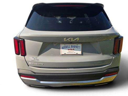 Used 2024 Kia Sorento S w/ Panoramic Sunroof Package FWD image 22
