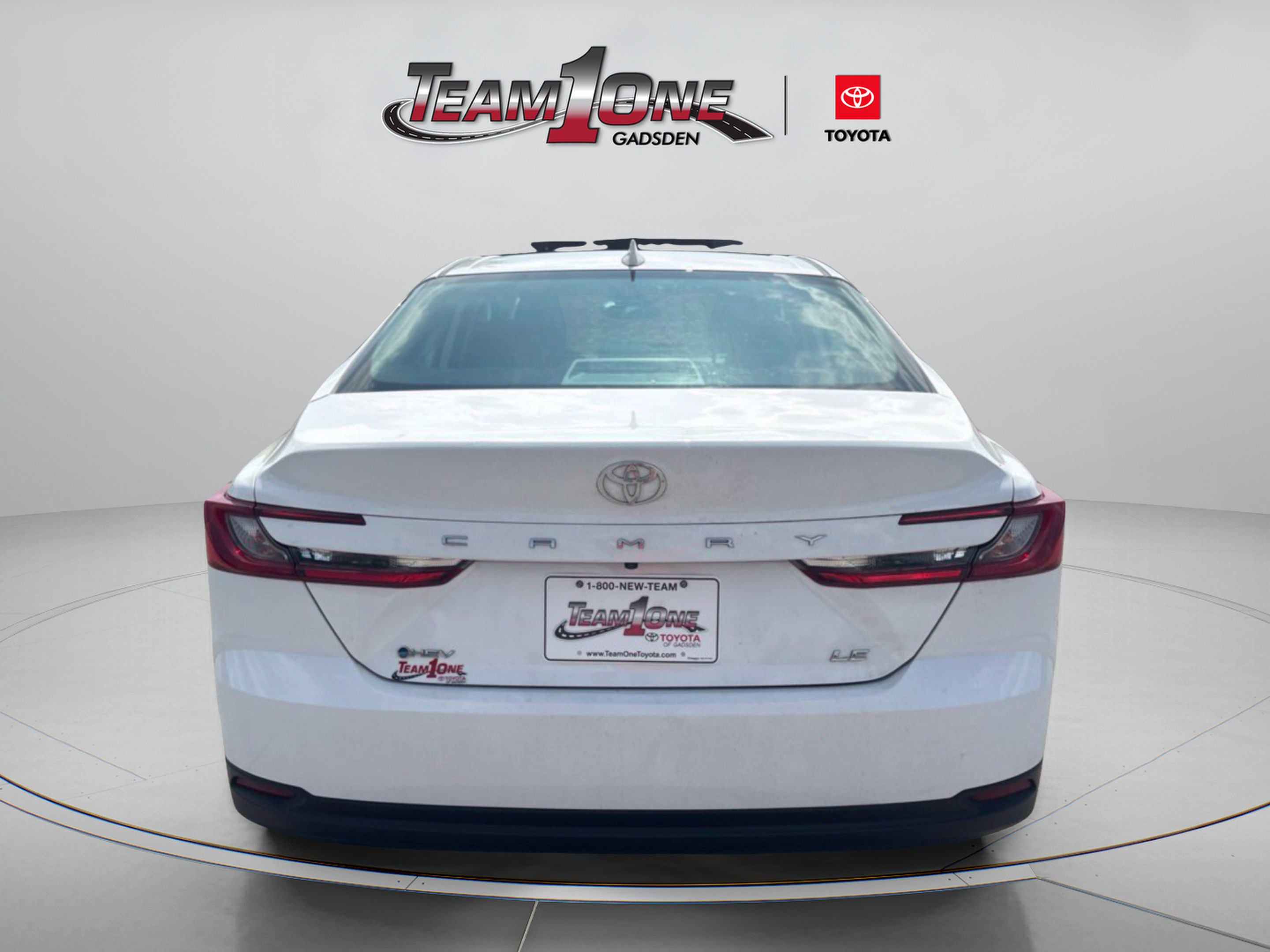 Used 2025 Toyota Camry LE FWD image 9