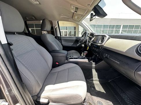 Used 2021 Toyota Tacoma SR5 RWD image 24