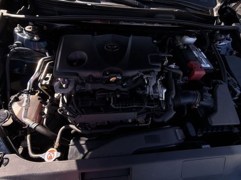 Used 2019 Toyota Camry LE image 25