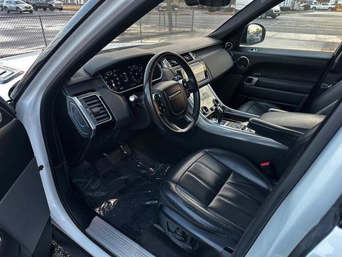 Used 2019 Land Rover Range Rover Sport HSE image 9