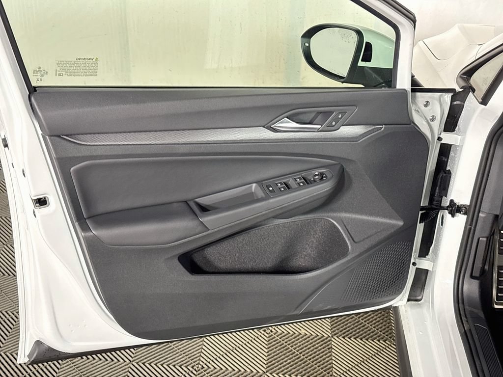 New 2026 Volkswagen GTI SE FWD image 10