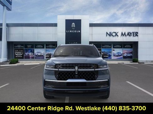 New 2026 Lincoln Navigator Reserve w/ Jet Appearance Package AWD/4WD image 6