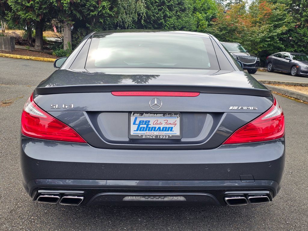Used 2015 Mercedes-Benz SL 63 AMG image 6