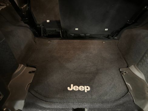 Used 2015 Jeep Wrangler Unlimited Sport w/ Quick Order Package 24S image 14