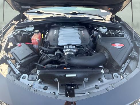 Used 2022 Chevrolet Camaro LT w/ Technology Package RWD image 25