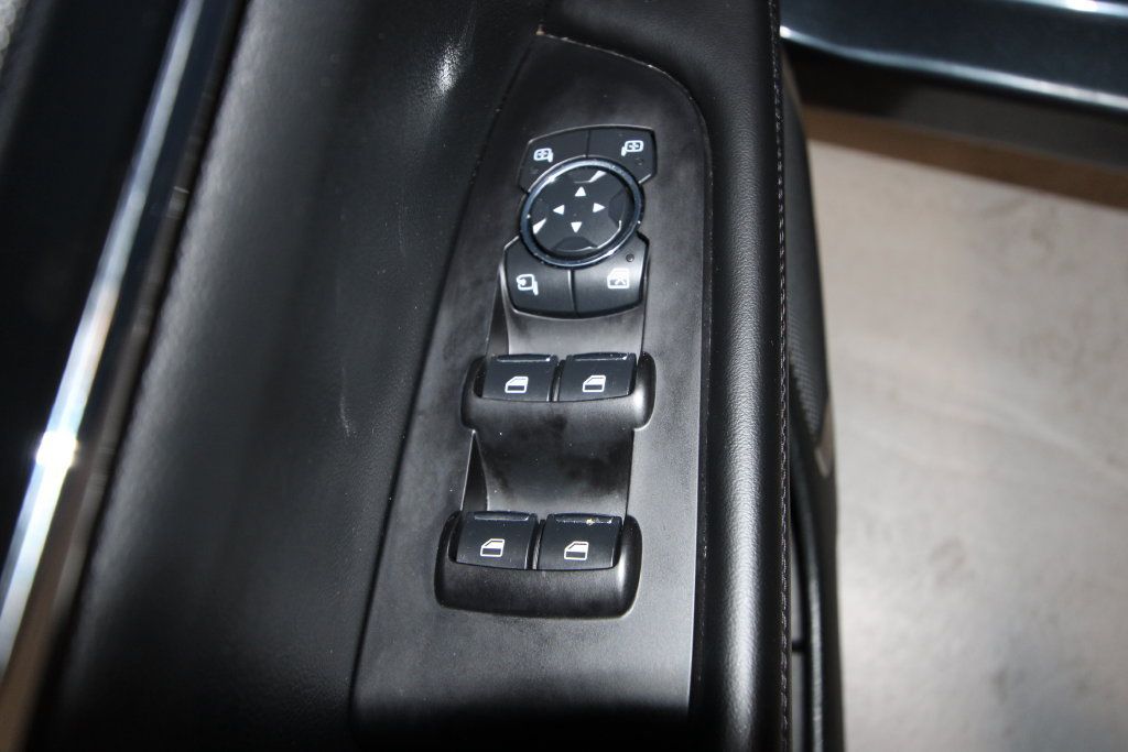 Used 2023 Lincoln Nautilus AWD w/ Premium Package image 6